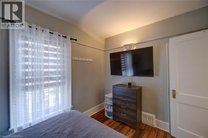 Photo 19 at 27 Edwin Street, Holmedale, Brantford