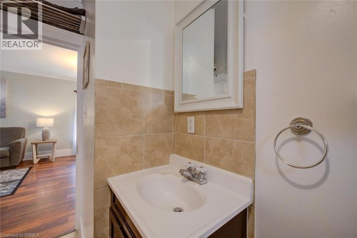 Photo 21 at 27 Edwin Street, Holmedale, Brantford