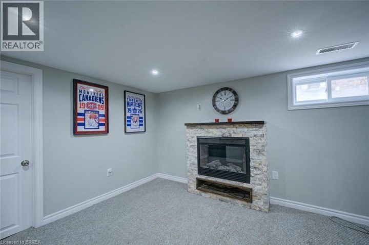 Photo 23 at 27 Edwin Street, Holmedale, Brantford