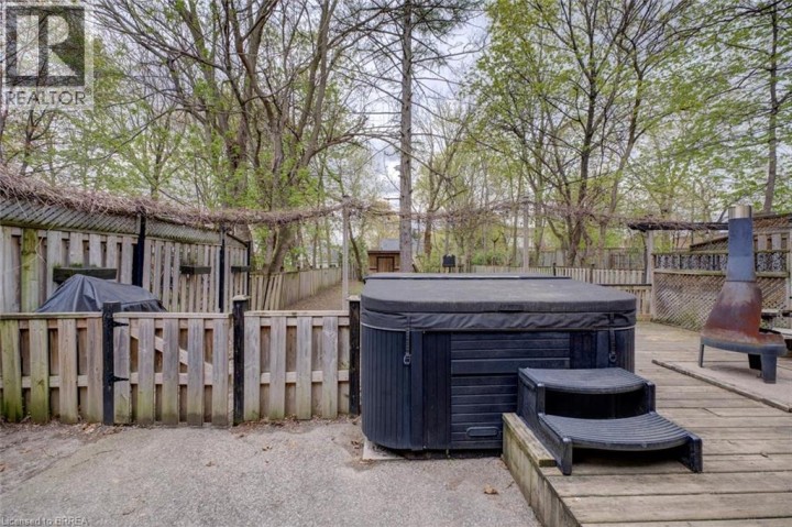 Photo 34 at 27 Edwin Street, Holmedale, Brantford