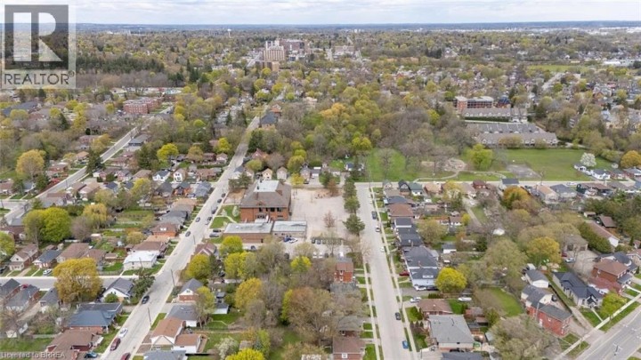 Photo 43 at 27 Edwin Street, Holmedale, Brantford