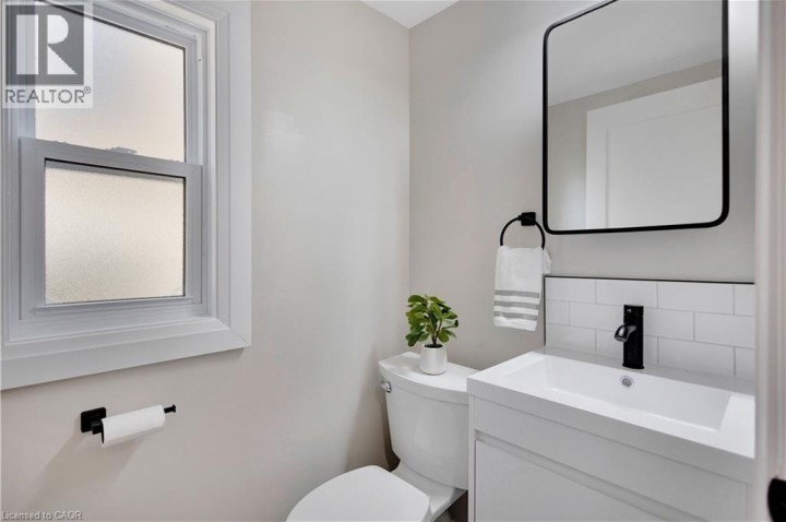 Photo 18 at 187 Drummond Street, East Ward, Brantford