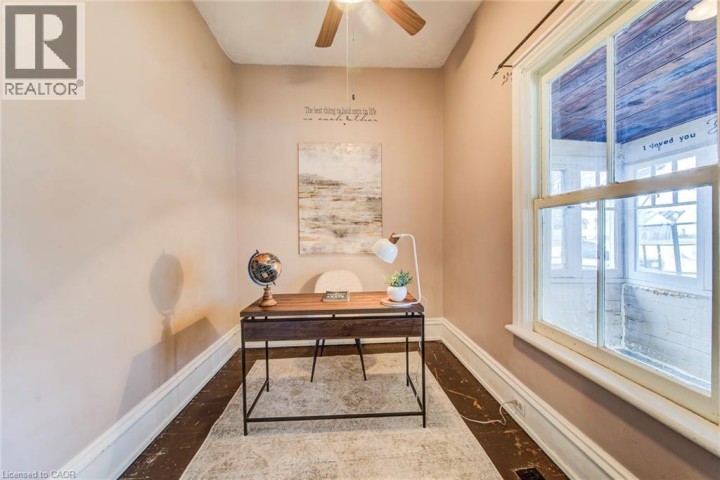 Photo 12 at 186 Norwich Avenue, Woodstock - South, Woodstock