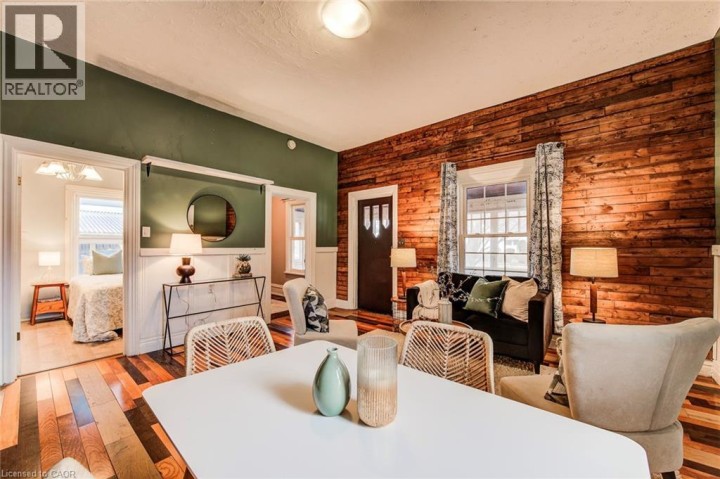 Photo 9 at 186 Norwich Avenue, Woodstock - South, Woodstock