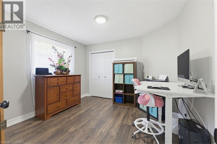Photo 19 at 60 St. Patrick's Drive, Donegal / Mcguiness, Brantford
