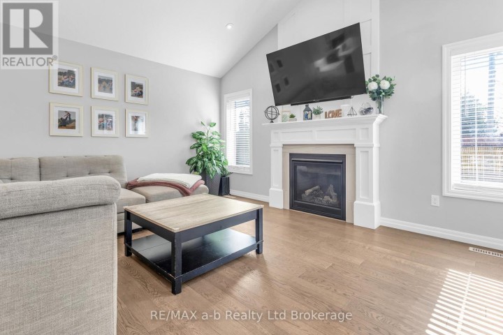 Photo 7 at 7 Arnold Street, Tillsonburg