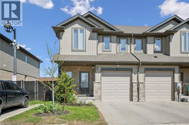 Photo 1 at 15 - 1023 Devonshire Avenue, Woodstock - North, Woodstock