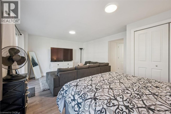 Photo 25 at 15 - 1023 Devonshire Avenue, Woodstock - North, Woodstock