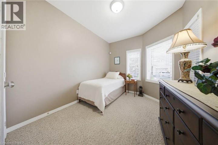 Photo 12 at 35 - 10 Cobblestone Drive, Innerkip (Victoria Park), Woodstock