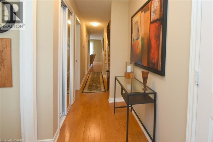 Photo 16 at 4 - 320 Hamilton Drive, Maple Lane Annex, Ancaster