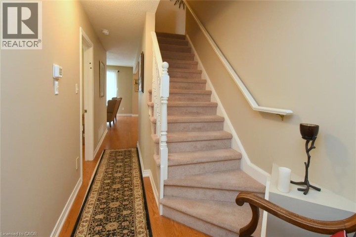 Photo 17 at 4 - 320 Hamilton Drive, Maple Lane Annex, Ancaster