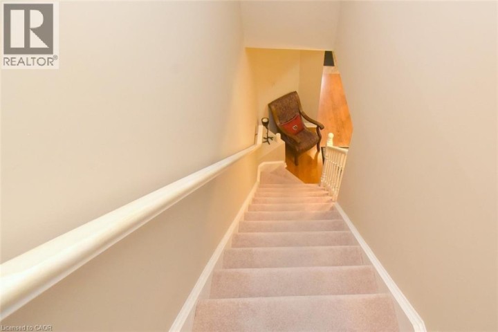 Photo 18 at 4 - 320 Hamilton Drive, Maple Lane Annex, Ancaster