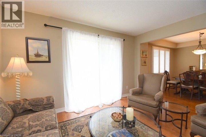 Photo 4 at 4 - 320 Hamilton Drive, Maple Lane Annex, Ancaster
