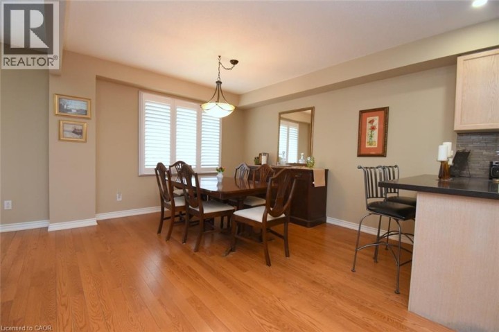 Photo 5 at 4 - 320 Hamilton Drive, Maple Lane Annex, Ancaster