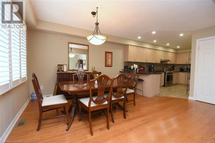 Photo 6 at 4 - 320 Hamilton Drive, Maple Lane Annex, Ancaster