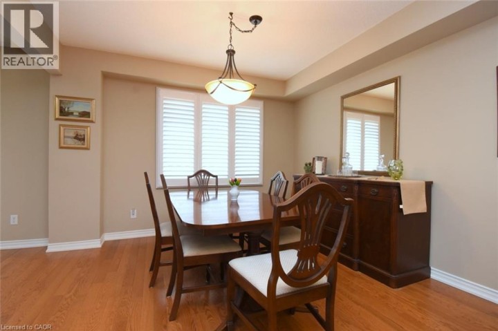 Photo 7 at 4 - 320 Hamilton Drive, Maple Lane Annex, Ancaster
