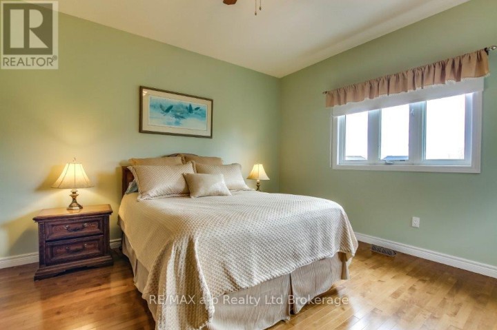 Photo 13 at 717 Garden Court Crescent, Woodstock - North, Woodstock