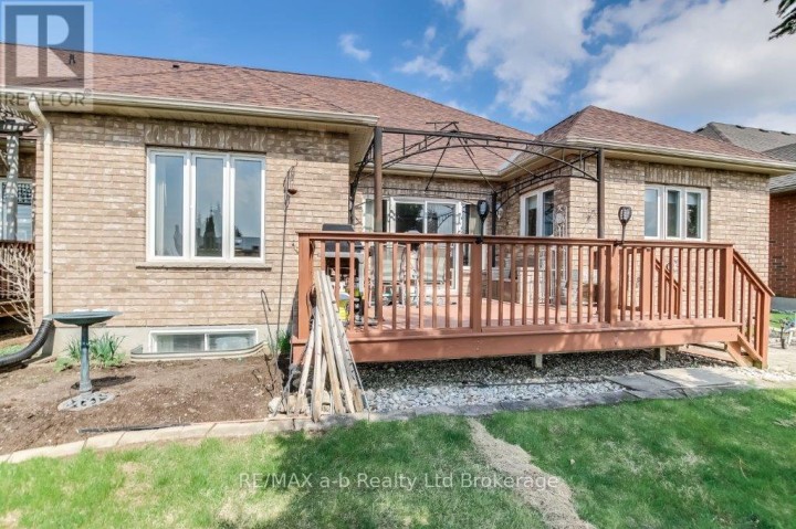 Photo 27 at 717 Garden Court Crescent, Woodstock - North, Woodstock