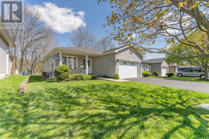 Photo 4 at 44 Beech Boulevard, Tillsonburg