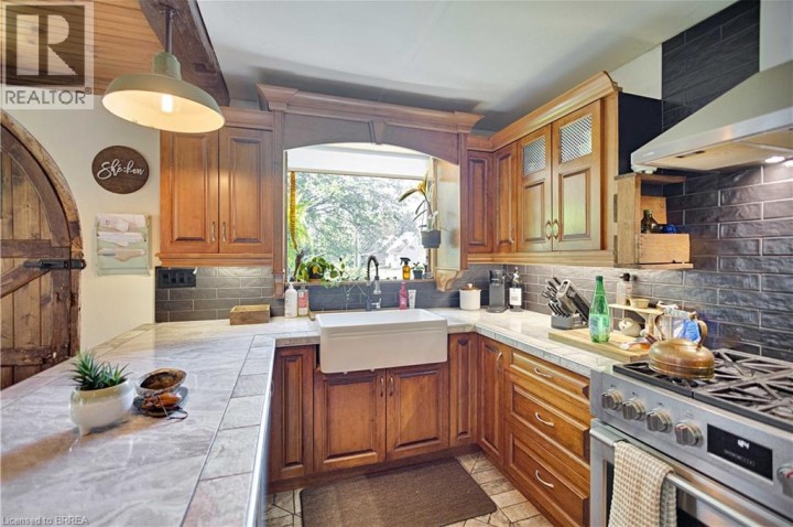 Photo 8 at 6 Churchill Drive, Innerkip (Victoria Park), Woodstock
