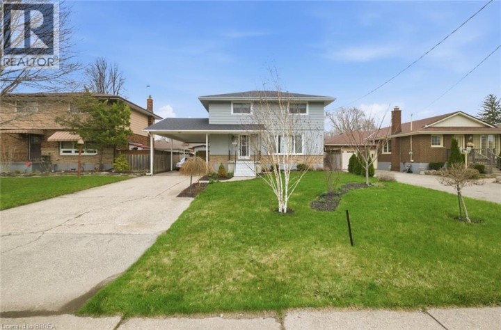 Photo 2 at 22 Paris Road, Henderson, Brantford