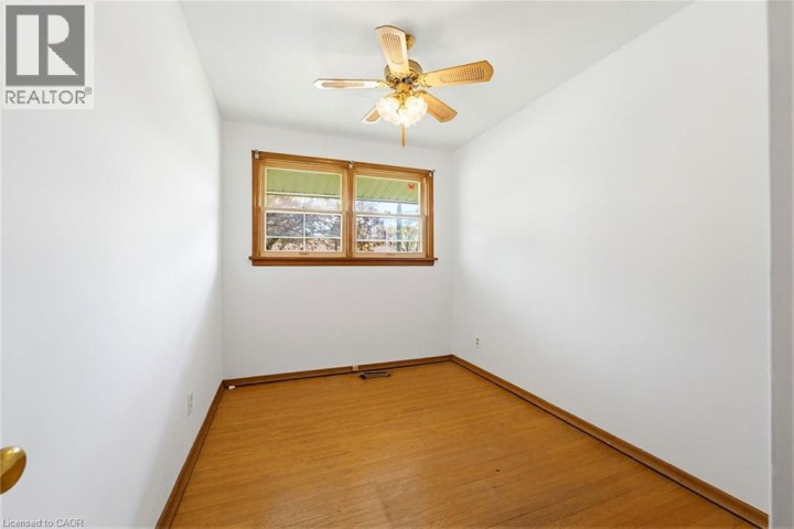 Photo 10 at 594 Krug Street, Heritage Park / Rosemount, Kitchener