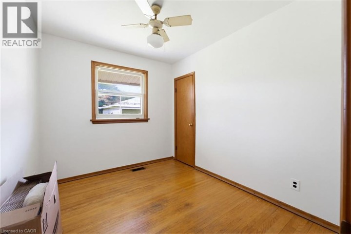 Photo 9 at 594 Krug Street, Heritage Park / Rosemount, Kitchener