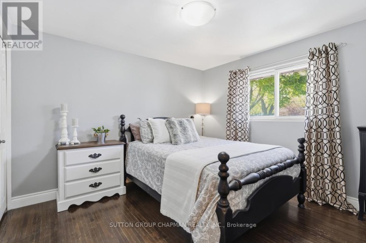 Photo 13 at 920 Alice Street, Woodstock - South, Woodstock