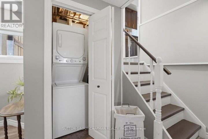 Photo 22 at 920 Alice Street, Woodstock - South, Woodstock