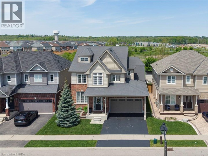 Photo 3 at 10 Bisset Avenue, Empire South, Brantford