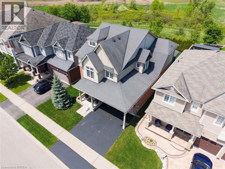 Photo 4 at 10 Bisset Avenue, Empire South, Brantford