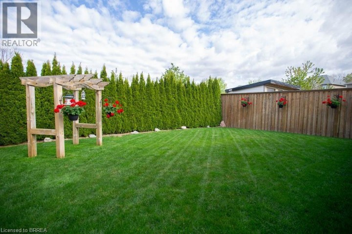 Photo 40 at 10 Bisset Avenue, Empire South, Brantford
