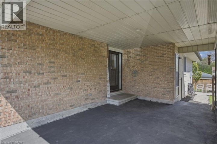 Photo 5 at 19 Greendale Crescent, Chicopee / Freeport, Kitchener
