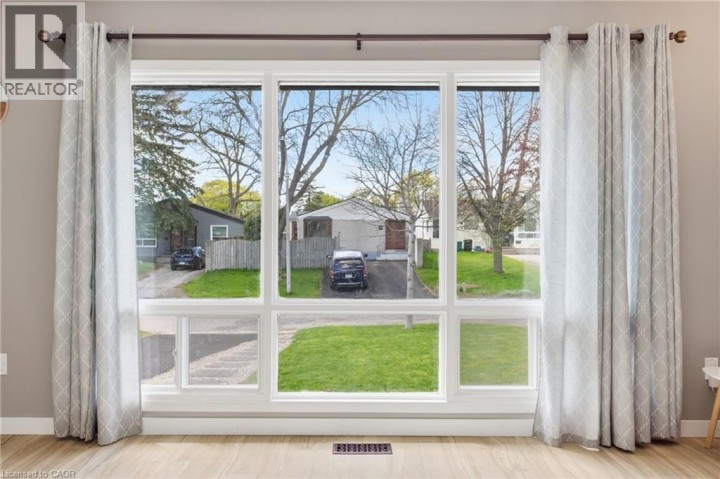 Photo 9 at 19 Greendale Crescent, Chicopee / Freeport, Kitchener