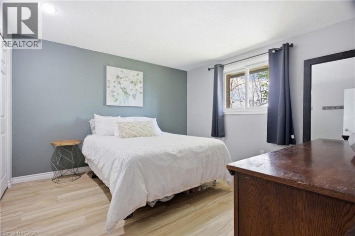 Photo 16 at 19 Greendale Crescent, Chicopee / Freeport, Kitchener