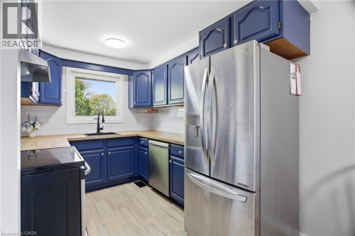Photo 23 at 19 Greendale Crescent, Chicopee / Freeport, Kitchener