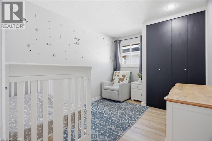 Photo 12 at 19 Greendale Crescent, Chicopee / Freeport, Kitchener