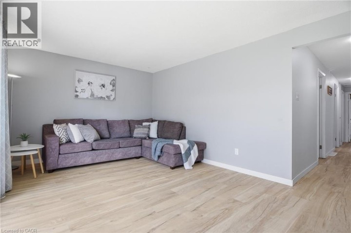 Photo 8 at 19 Greendale Crescent, Chicopee / Freeport, Kitchener