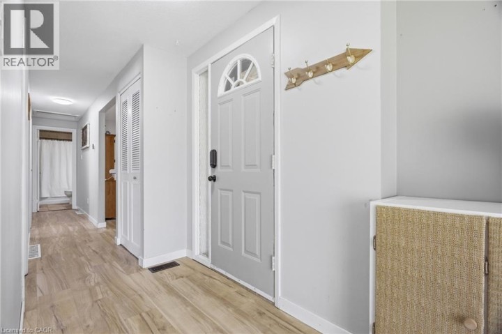 Photo 11 at 19 Greendale Crescent, Chicopee / Freeport, Kitchener