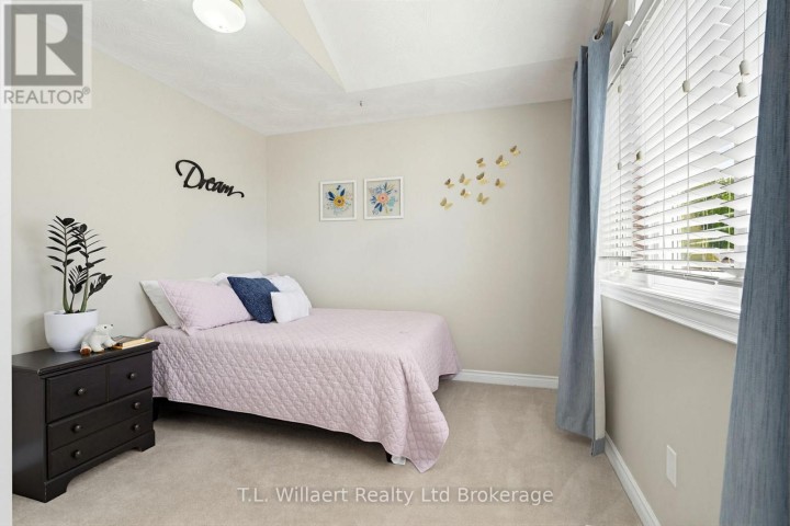 Photo 29 at 10 Woodside Drive, Tillsonburg