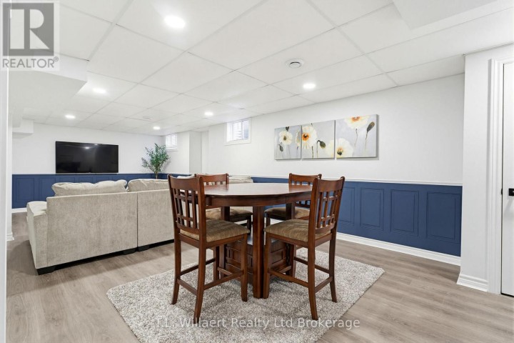 Photo 33 at 10 Woodside Drive, Tillsonburg