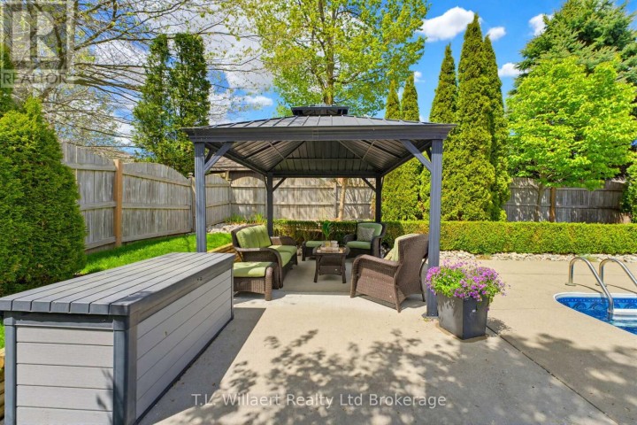 Photo 45 at 10 Woodside Drive, Tillsonburg
