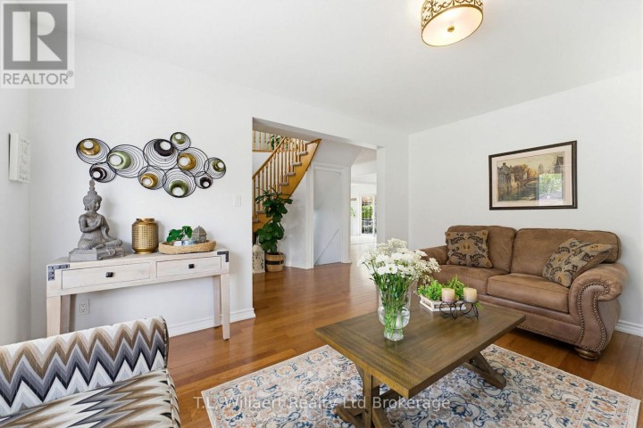 Photo 9 at 10 Woodside Drive, Tillsonburg