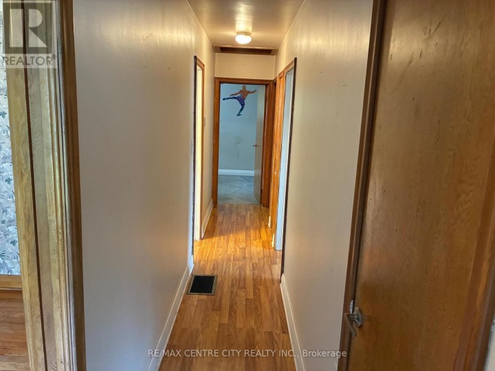 Photo 9 at 664 Miller Street, Woodstock - North, Woodstock