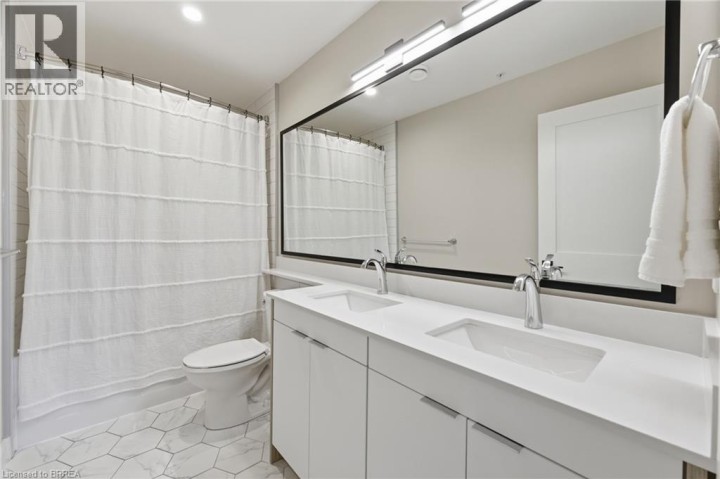 Photo 21 at 313 - 34 Norman Street, Fairview / Greenbrier, Brantford
