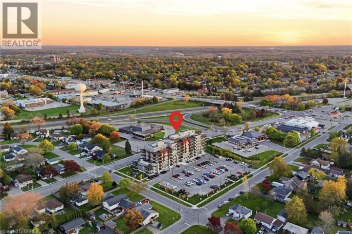 Photo 4 at 313 - 34 Norman Street, Fairview / Greenbrier, Brantford