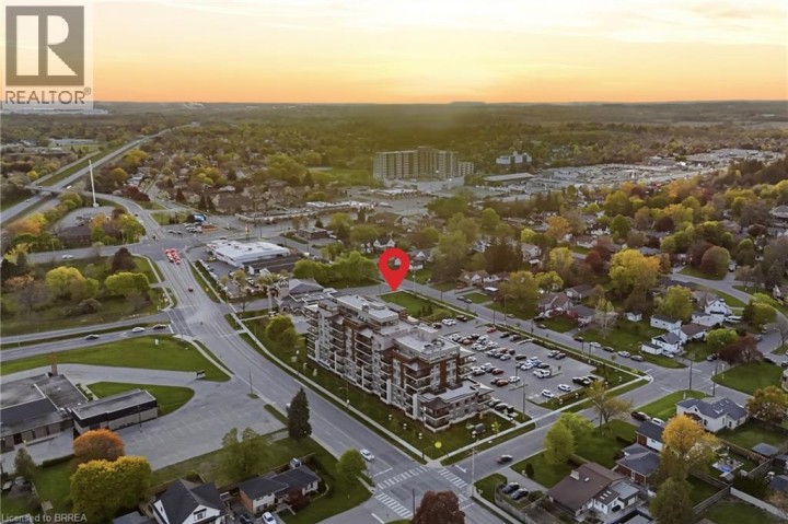 Photo 5 at 313 - 34 Norman Street, Fairview / Greenbrier, Brantford