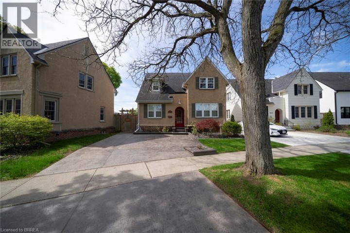 Photo 2 at 48 Lincoln Avenue, Holmedale, Brantford
