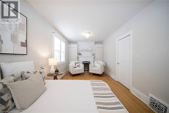 Photo 7 at 48 Lincoln Avenue, Holmedale, Brantford