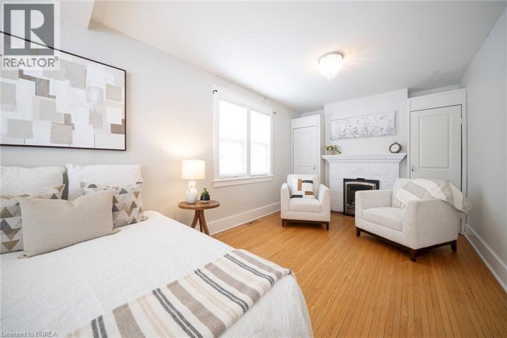 Photo 8 at 48 Lincoln Avenue, Holmedale, Brantford